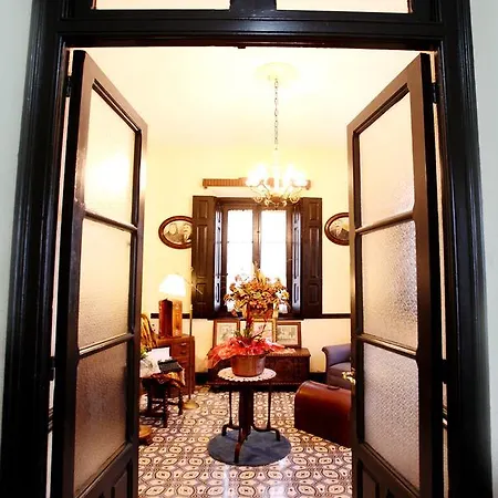 Casa De Indianos Don Tomas 누에바데엘라네스