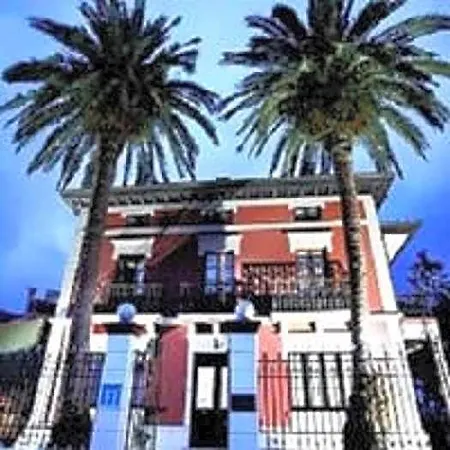 Hotel Casa De Indianos Don Tomas 2*